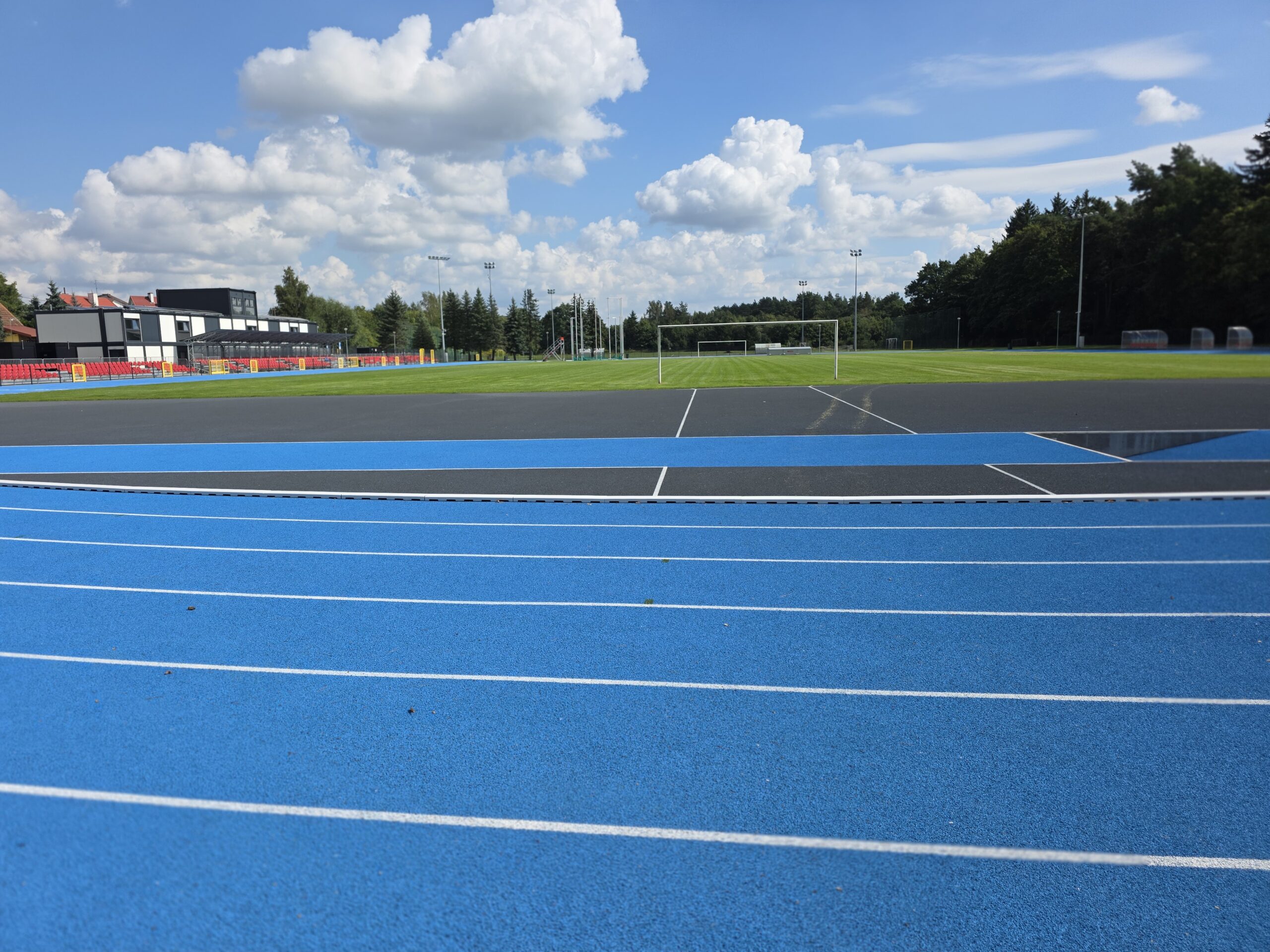 Stadion na ostatniej prostej