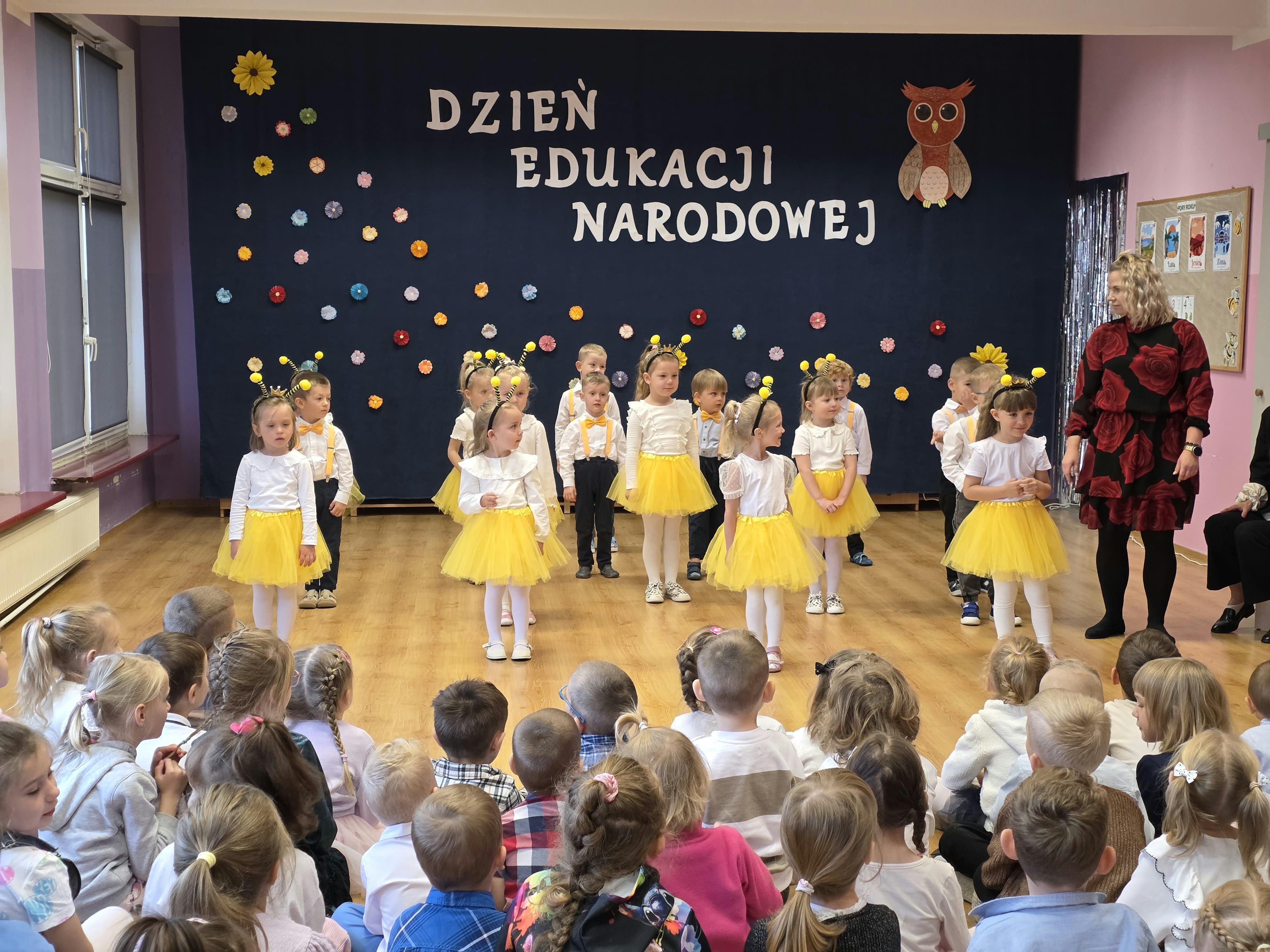 Radosna przedszkolna akademia